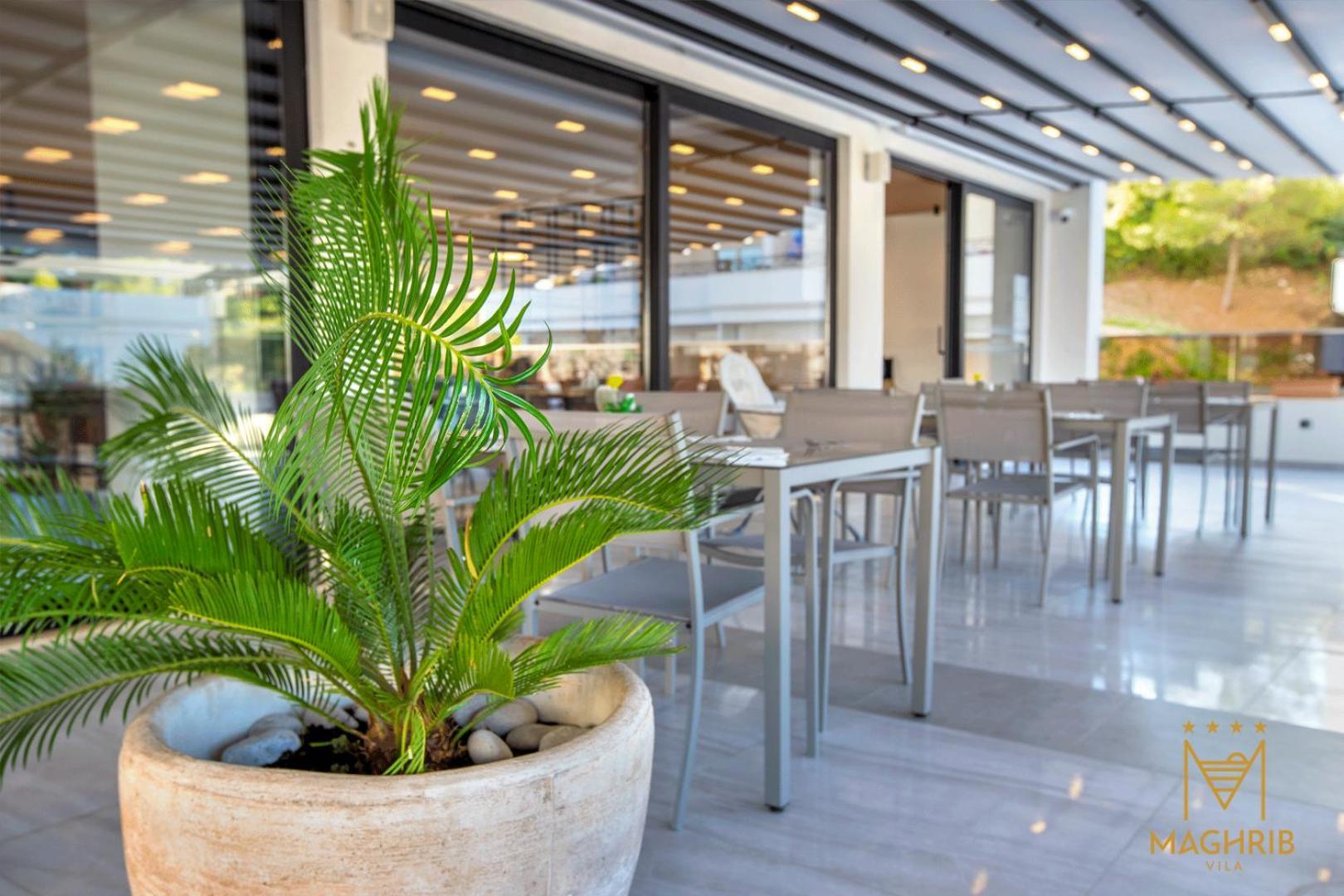 Maghrib Hotel Улцин Екстериор снимка