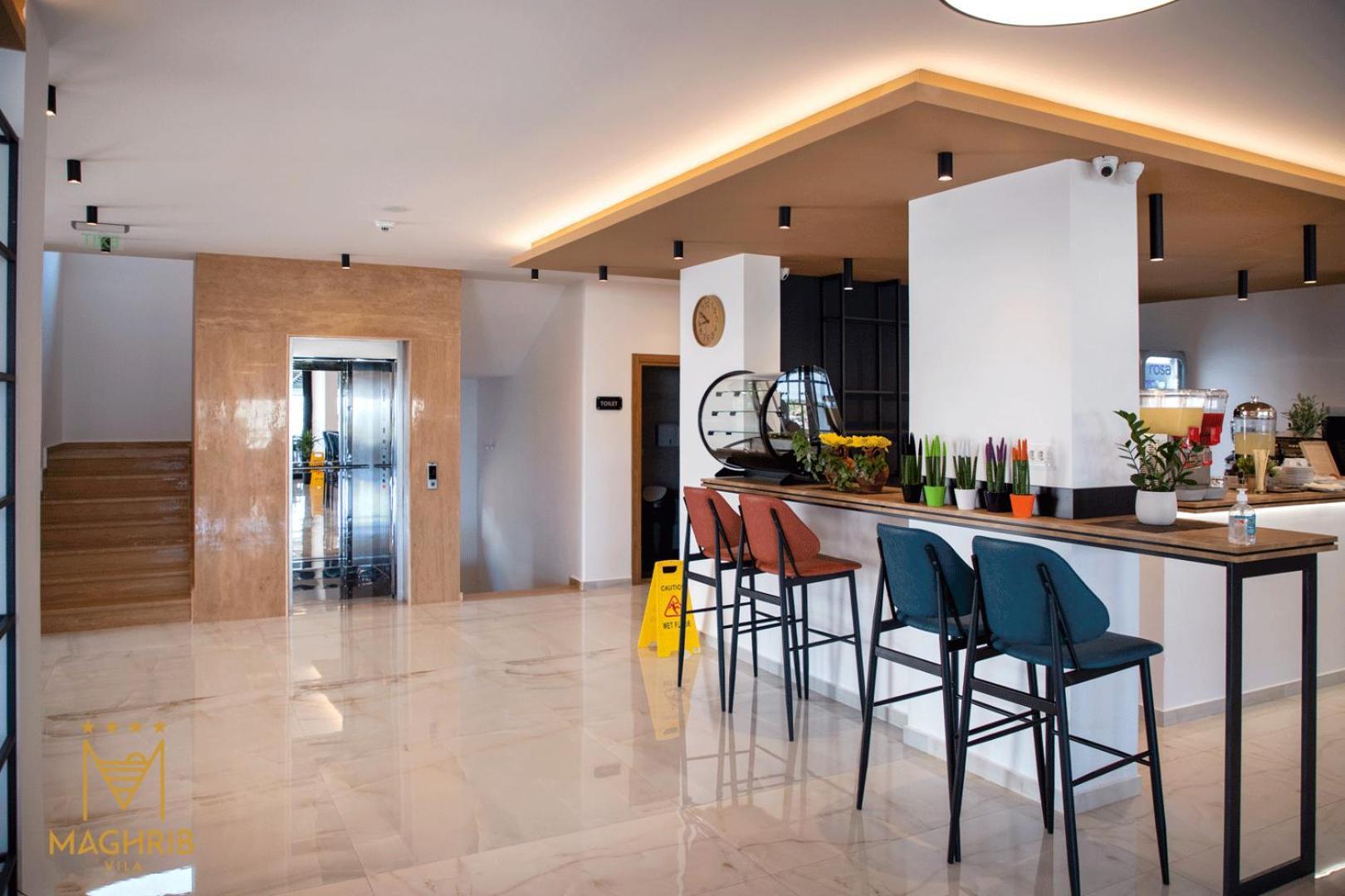 Maghrib Hotel Улцин Екстериор снимка