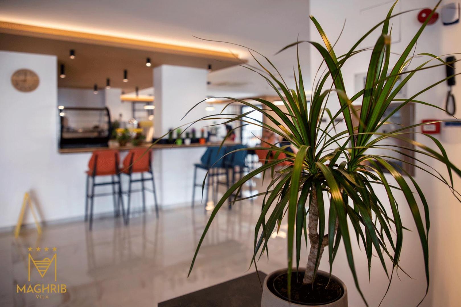 Maghrib Hotel Улцин Екстериор снимка